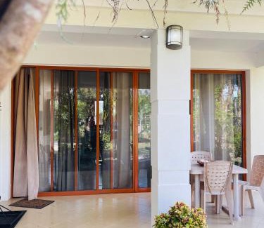 Dar es Salaam Villa | Seaside Beach Bungalow