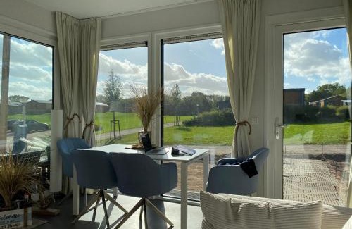 Suesel Ski Chalet | Cozy Seaside Beach House Chalet - Perfect for Families & Pets