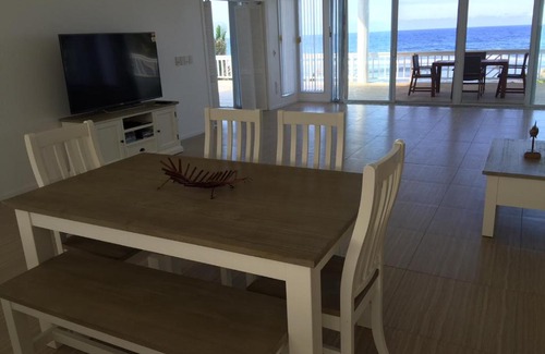 Matavera House | Oceanview Beachfront Villas in Rarotonga – Rated 8.9/10