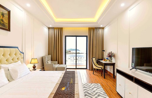 Quy Nhon Hotel | Elegant Seaside Boutique Resort Quy Nhon with Pool & Dining