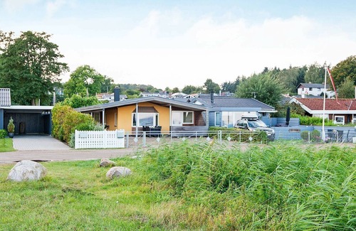 Bjert House | Cozy Holiday Home for 4 in Bjert with Ocean View