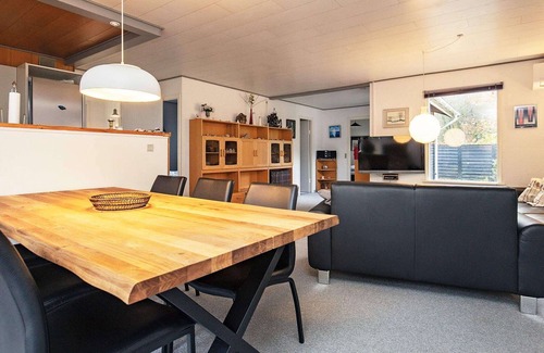 Spøttrup House | Family-Friendly 7-Person Holiday Home in Spøttrup