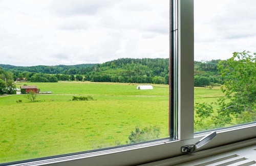 Uddevalla Municipality House | Spacious 7-Person Holiday Home with Oceanfront Views