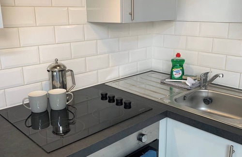 Leigh-on-Sea Apartment | Seaside Chic Loft Apartment in Leigh-on-Sea