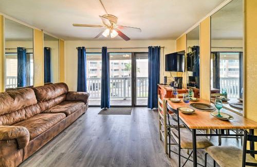 North Beach Apartment | Beachfront Corpus Christi Condo with Pool Access!