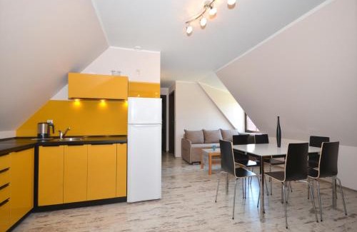 Darlowo House | Cozy Seaside Cottage in Cisowo with Garden and Terrace
