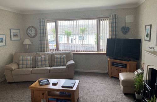 Campbeltown Cottage | Cozy Seaside Cottage with Ocean View in Southend Village