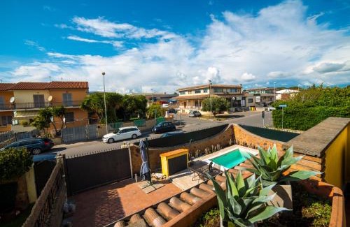 Cerreto Villa | Beachfront Seaside Cottage Ladispoli with Pool and Spa