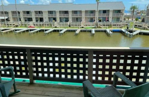 Harbor Oaks House | Seaside Cottage with water views!