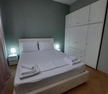 Skala Kallirachis Apartment | Oceanfront Seaside Deluxe Apartment with Breakfast & Views