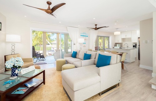 Rum Point House | Seaside Dreams: Contemporary Oasis with Oceanfront Views