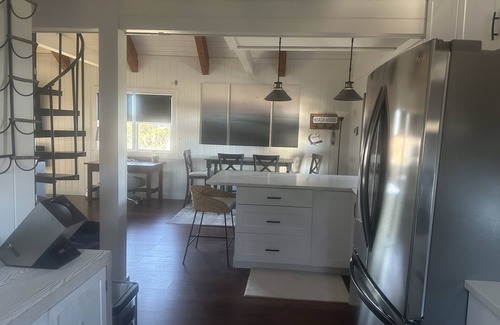 Rodanthe Cottage | Oceanfront Haven: Renovated Escape Steps from Private Beach