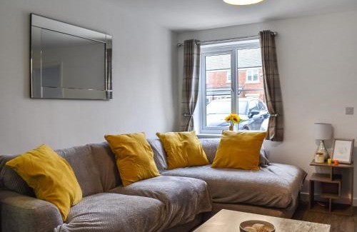Amble House | Pet-Friendly Seaside Escape for Families and Adventurers