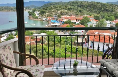 Ormos Panagias House | Oceanfront Seaside Escape with Pet-Friendly Amenities