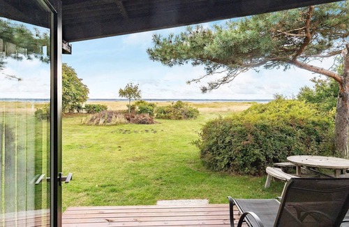 Tranekaer House | Cozy Holiday Home in Tranekær with Ocean View & Kitchen