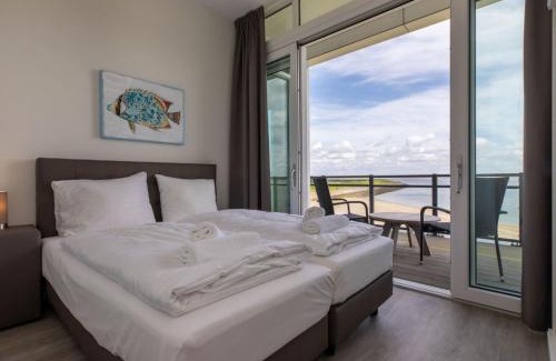 Sint-Annaland House | Elegant Apartment with Scenic Water Views for Families