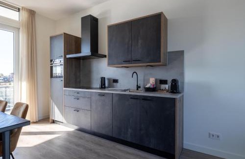 Sint-Annaland House | Elegant Apartment with Scenic Water Views for Families