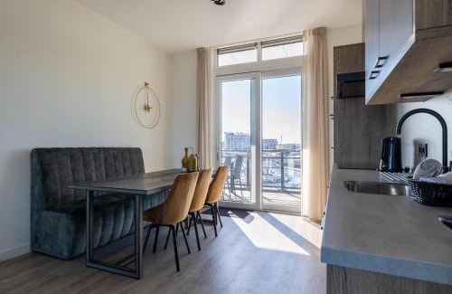 Sint-Annaland House | Elegant Apartment with Scenic Water Views for Families