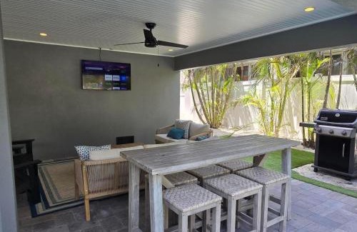Bradenton Beach House | Oceanfront Seaside Escape: Pet-Friendly Retreat Awaits