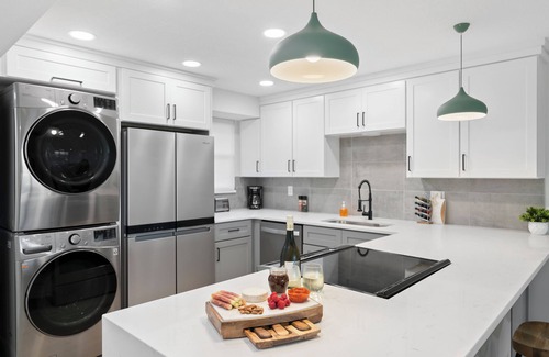 Satellite Beach Condo | Oceanfront Ground Floor Walkout at Paradise Beach Club