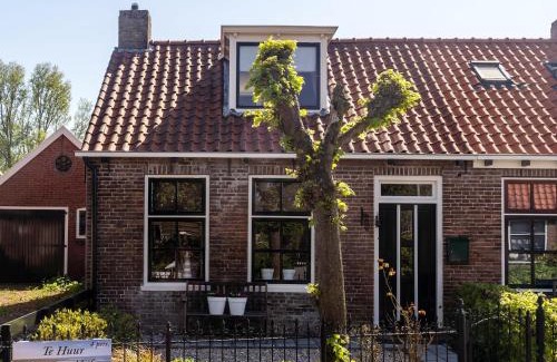 Paesens-Moddergat House | Seaside Escape with Comfort, cleaning included