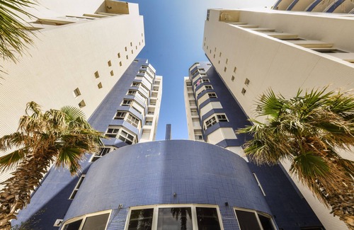 Netanya Apartment | Seaside Serenity: 4BR Apt with Private Balcony & Parking