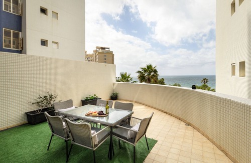 Netanya Apartment | Seaside Serenity: 4BR Apt with Private Balcony & Parking
