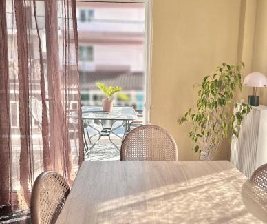 Olymbiaki Akti Apartment | Oceanfront Family Home with Beautiful Wraparound Balcony