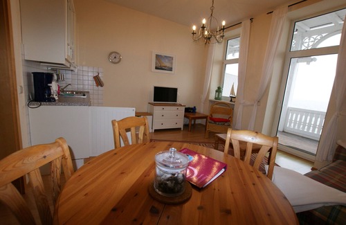 Sassnitz Apartment | Seaside Retreat with Spa and Family-Friendly Amenities
