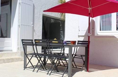 Domino House | Ideal Villa in Saint-Georges-d'Oléron with Oceanfront Views