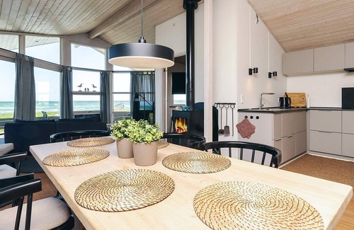 Hasmark Strand House | Family-Friendly Holiday Home with Ocean View in Otterup