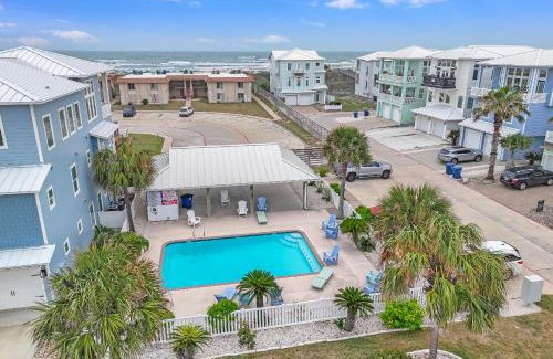 Port Aransas House | Exceptional Stay at Seaside Haus BB923 - Family Friendly Retreat