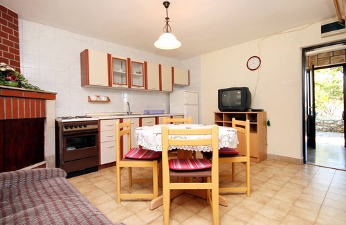 Vela Luka House | Oceanfront Retreat at Cove Gradina, Korčula - 9.8 Rated!