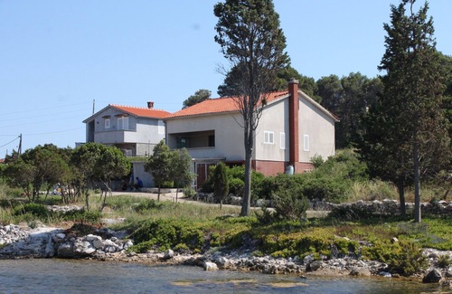 Veli Rat House | Pet-Friendly Seaside Holiday House with Ocean View