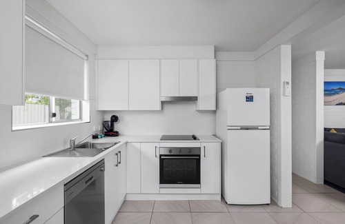 Fingal Bay Apartment | Oceanfront Seaside Holiday Resort in Fingal Bay