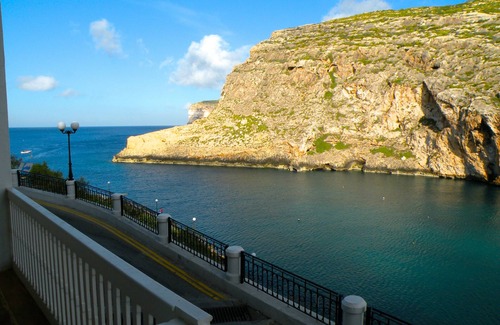 Xlendi Apartment | Oceanfront Haven with Breathtaking Sea and Sunset Views