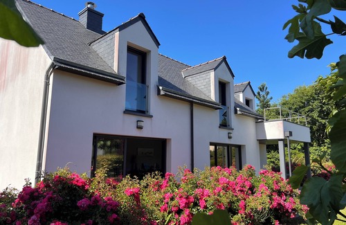 Saint-Jacques House | Oceanfront Seaside House for Rent - Perfect for Families