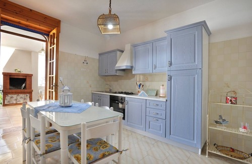 Santa Maria al Bagno Apartment | Cozy Seaside House with Garden in S. Maria al Bagno