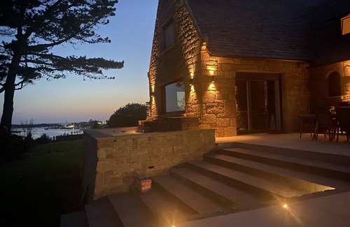 Lanildut House | Seaside Retreat with Spa, Pool & Breathtaking Ocean Views