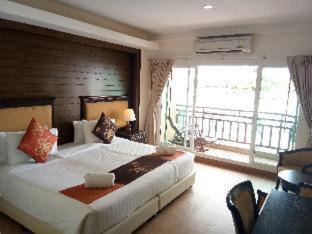 Na Kluea Hotel | Relaxing Oceanfront Experience at Seaside Jomtien Beach