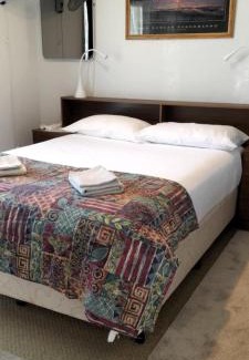 Kingscote Apartment | Pet-Friendly Apartments in Kingscote, Australia for Families