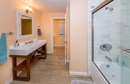 Malibu House | Family-Friendly Seaside Malibu Escape with Perfect Reviews