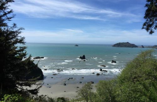 Westhaven-Moonstone House | Family-Friendly Seaside Meadow with 9.4/10 Guest Ratings