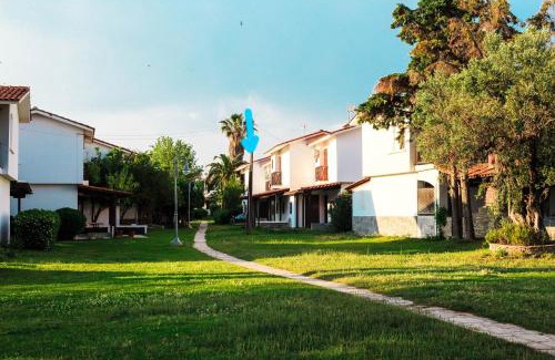 Kalyves Polygyrou House | Guest Rated 10/10: Seaside Mikiverna Cozyhome Retreat