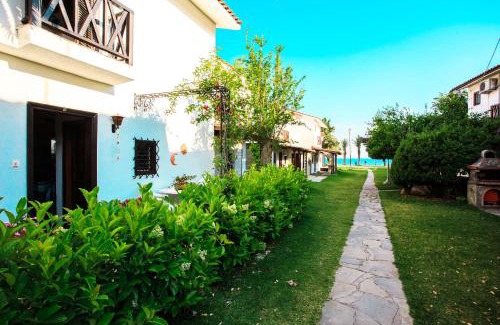 Kalyves Polygyrou House | Guest Rated 10/10: Seaside Mikiverna Cozyhome Retreat