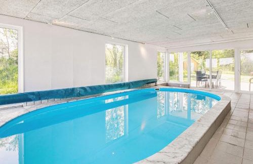 Hou House | Your Ideal Holiday Home for 10 in Hals with Pool
