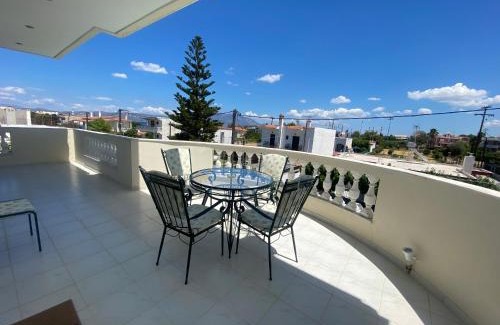 Assos-Lechaio Apartment | Seaside & Pool Apartments