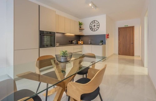 Qawra Apartment | Seaside Retreat in St Paul's Bay