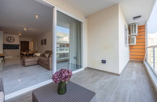 Qawra Apartment | Seaside Retreat in St Paul's Bay