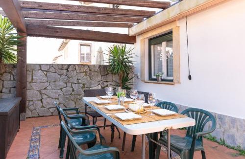 Argonos House | Oceanfront Escape: Seaside Retreat with Top Guest Ratings